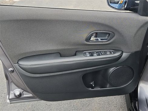 Used 2022 Honda HR-V Sport image 12