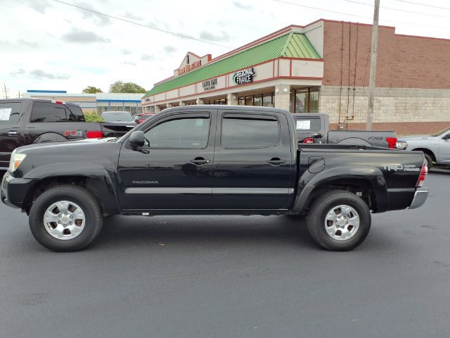 Used 2015 Toyota Tacoma PreRunner w/ TRD Off-Road Package RWD image 31
