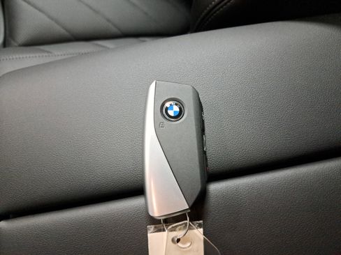 New 2026 BMW X5 xDrive50e w/ Executive Package AWD/4WD image 36