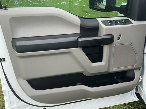 Used 2020 Ford F250 XL w/ Power Equipment Group RWD image 11