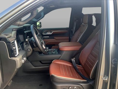 Used 2025 GMC Sierra 1500 Denali Ultimate AWD/4WD image 8