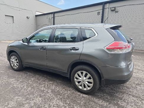 Used 2016 Nissan Rogue S FWD image 4
