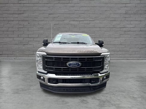 Used 2023 Ford F350 XL AWD/4WD image 2