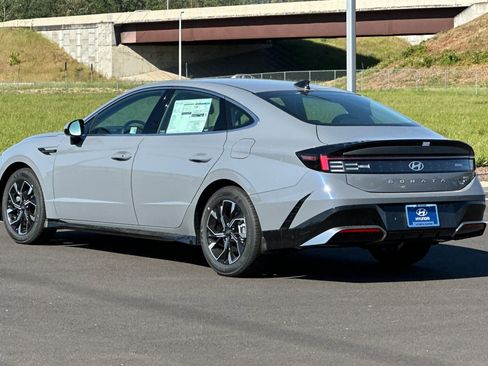 New 2025 Hyundai Sonata SEL image 5