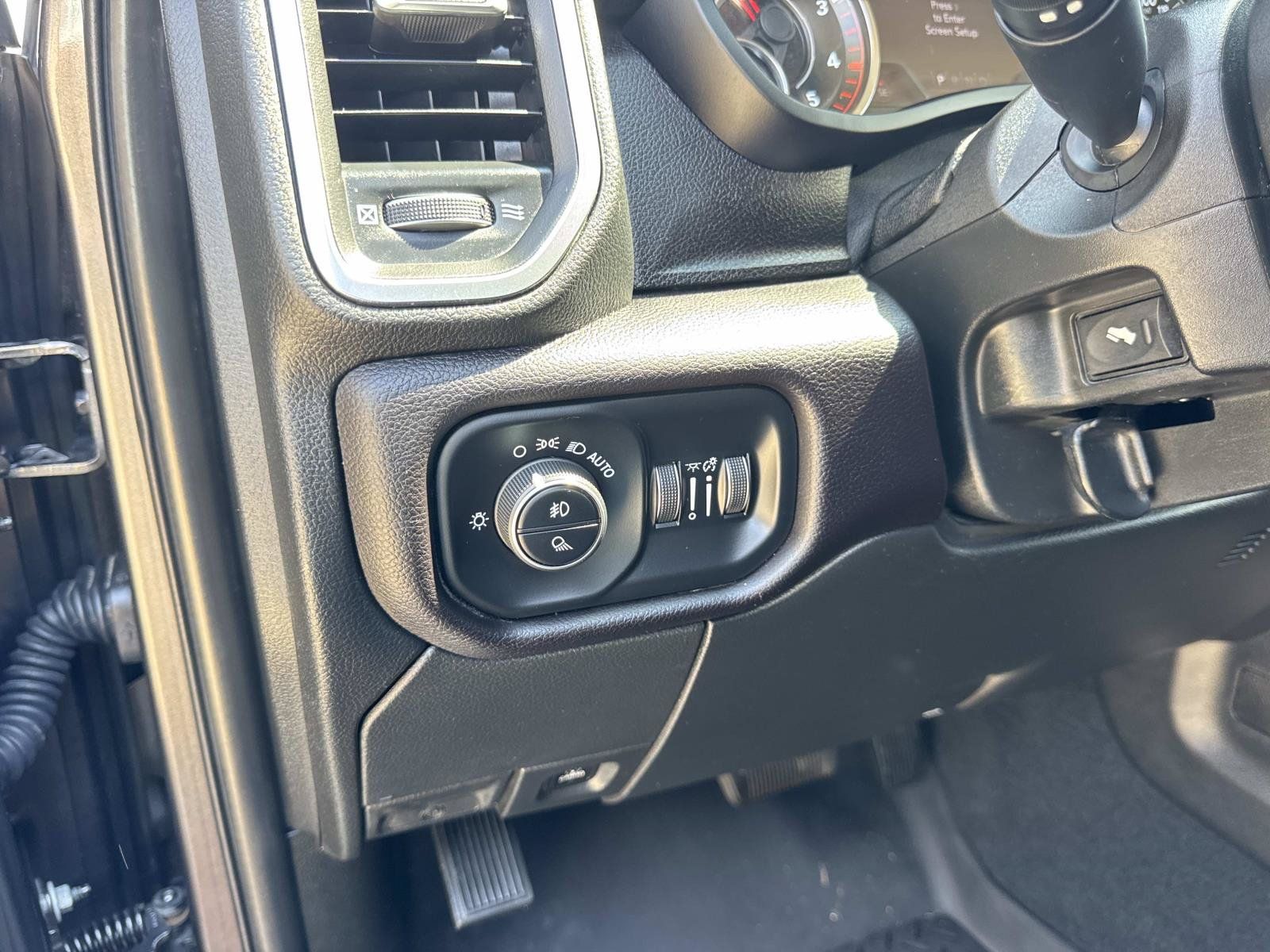 Used 2022 RAM 2500 Laramie w/ Protection Group AWD/4WD image 20