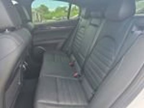 Used 2023 Alfa Romeo Stelvio Estrema image 13