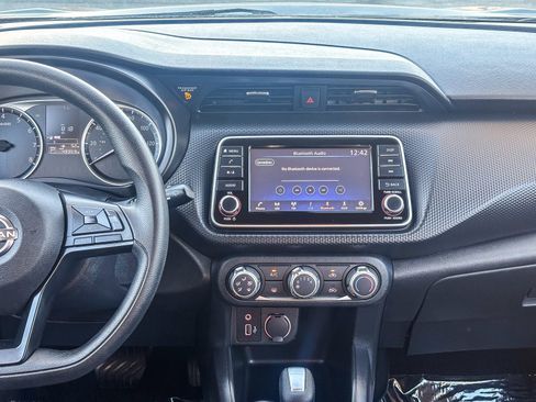 Used 2023 Nissan Kicks S image 17