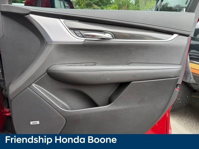 Used 2024 Cadillac XT6 Sport w/ Technology Package AWD/4WD image 63