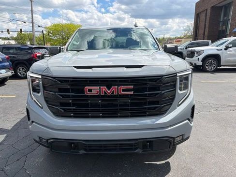 Used 2024 GMC Sierra 1500 Elevation AWD/4WD image 2