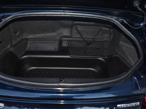 Used 2022 MAZDA MX-5 Miata Club w/ Interior Package image 16