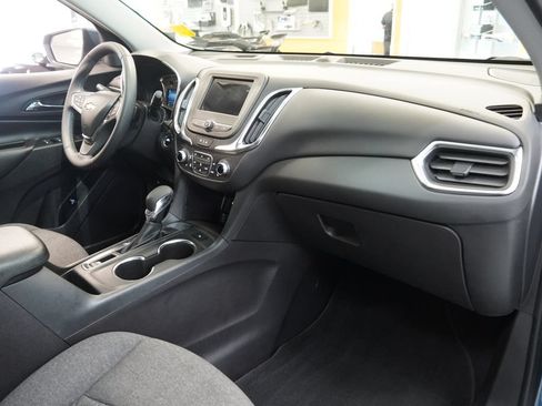 Used 2024 Chevrolet Equinox LT FWD image 11