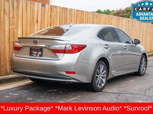 Used 2018 Lexus ES 300h FWD image 6