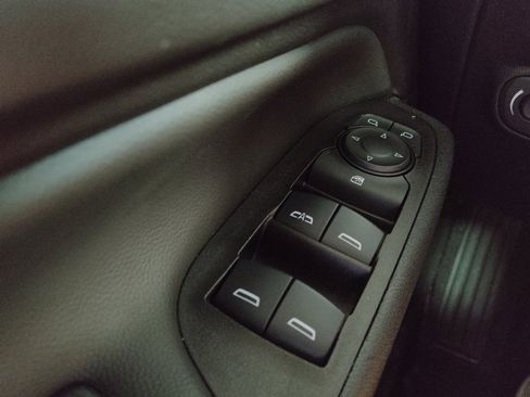 Used 2022 Chevrolet Equinox LT FWD image 27