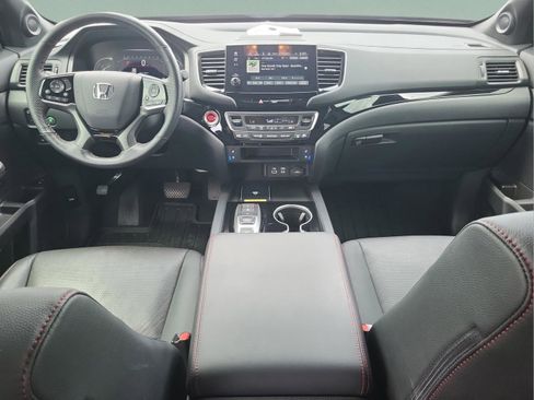Certified 2024 Honda Passport Black Edition image 28