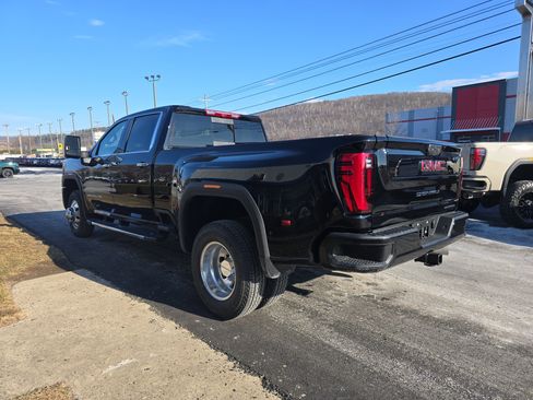 New 2026 GMC Sierra 3500 Denali w/ Technology Package image 6