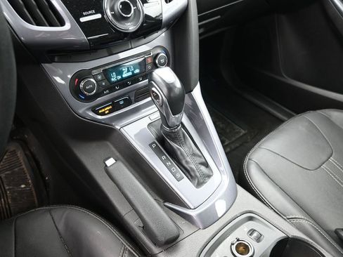 Used 2014 Ford Focus Titanium FWD image 27