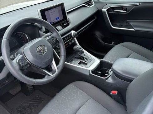 Used 2023 Toyota RAV4 XLE w/ Convenience Package image 16