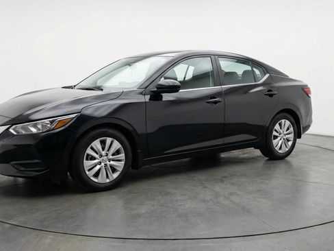 Used 2025 Nissan Sentra S FWD image 3