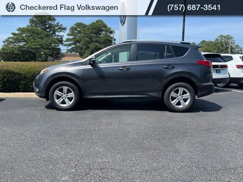 Used 2014 Toyota RAV4 XLE FWD image 4