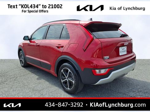 Used 2025 Kia Niro EX FWD image 6