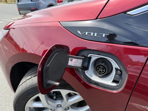 Used 2017 Chevrolet Volt Premier w/ Driver Confidence II Package image 26