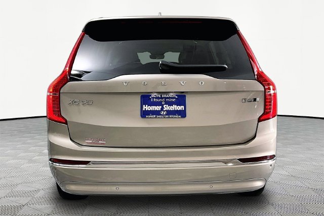 Used 2023 Volvo XC90 B6 Plus AWD/4WD image 4