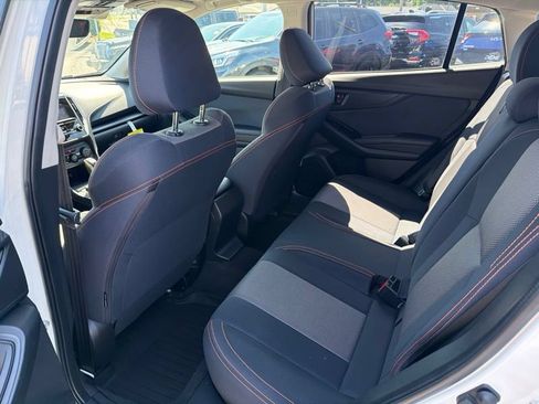 Used 2018 Subaru Crosstrek 2.0i Premium AWD/4WD image 11