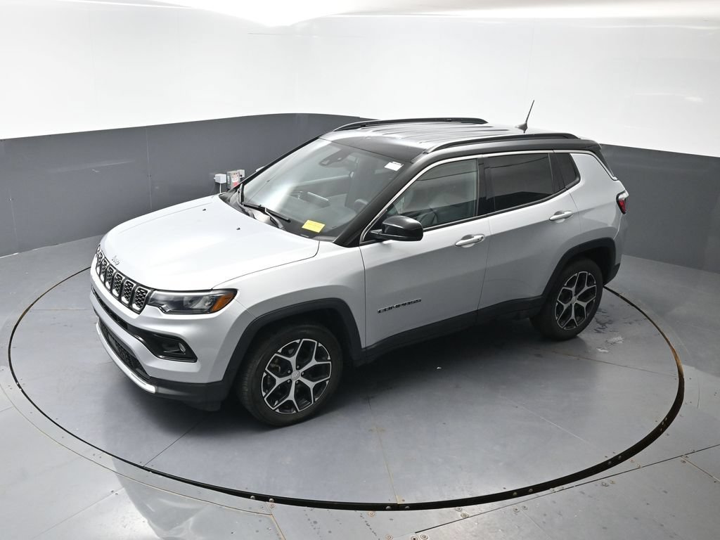 Used 2024 Jeep Compass Limited AWD/4WD image 43