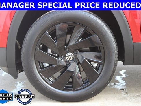 Certified 2024 Volkswagen Atlas SE image 32