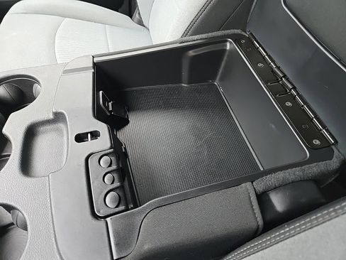 Used 2021 RAM 2500 Big Horn image 70