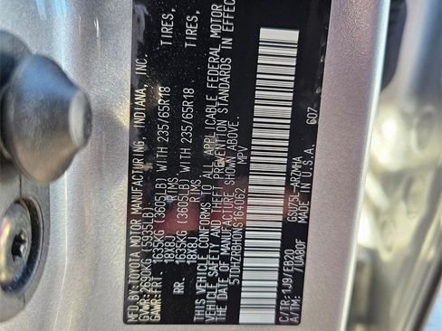 Used 2022 Toyota Highlander XLE image 10