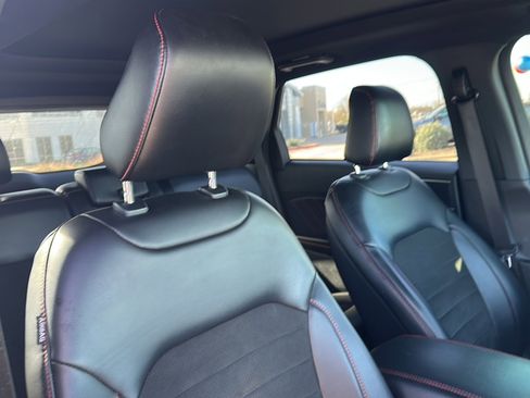 Used 2023 Ford Edge ST-Line image 22