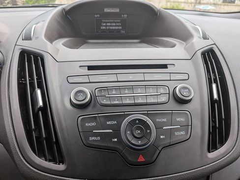 Used 2017 Ford Escape SE FWD image 18