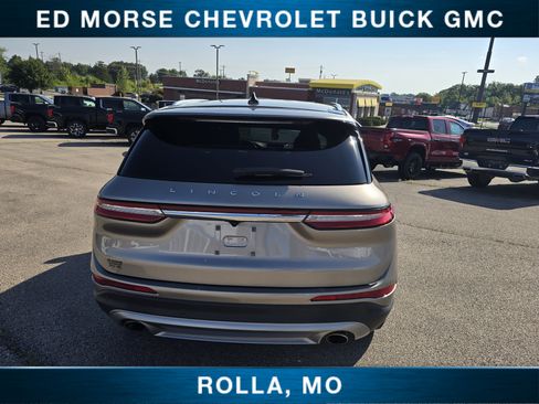 Used 2021 Lincoln Corsair AWD image 4