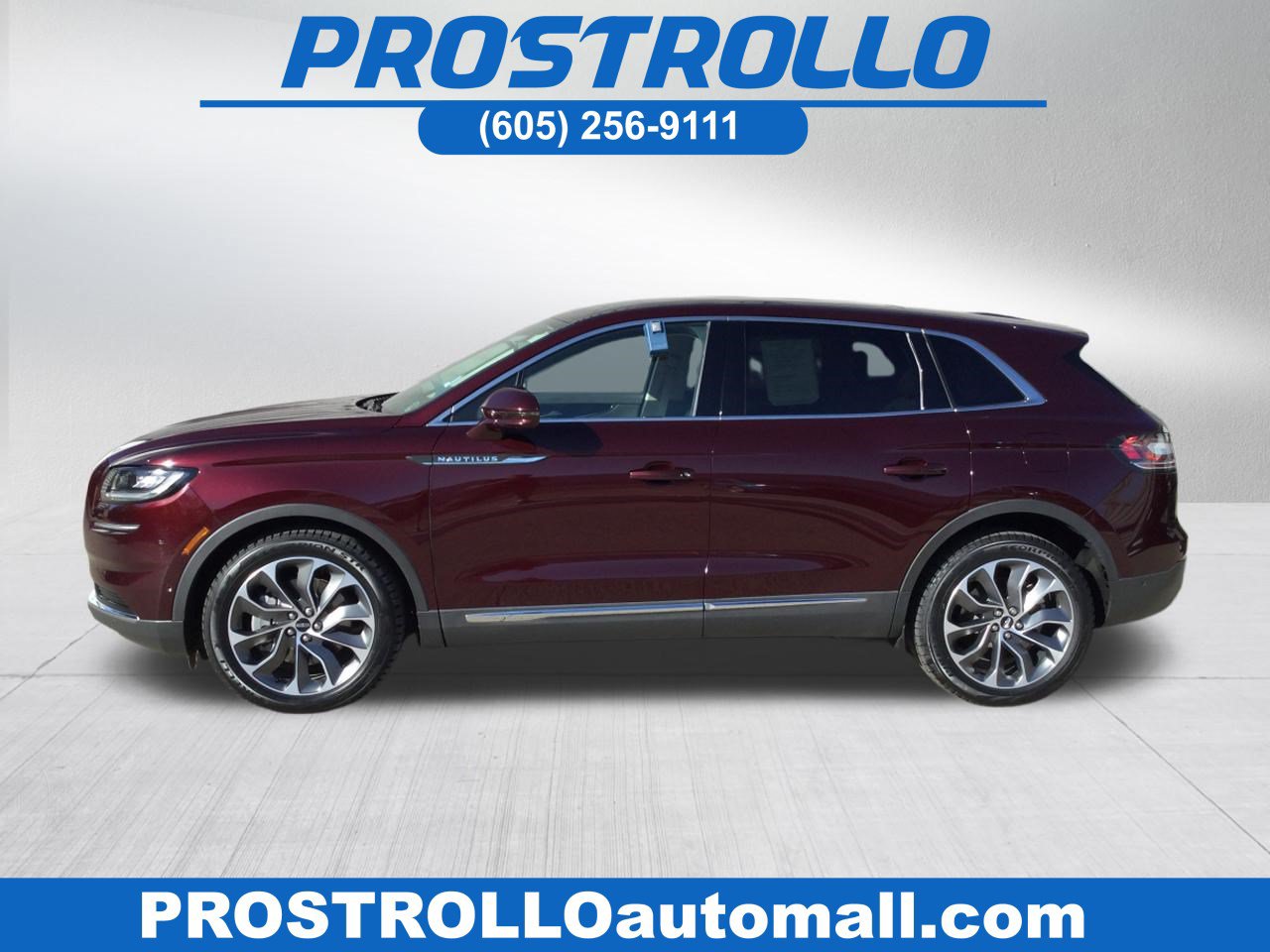 Used 2022 Lincoln Nautilus Reserve AWD/4WD image 1
