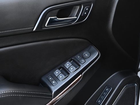 Used 2020 Chevrolet Tahoe LT image 24