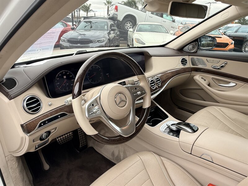Used 2018 Mercedes-Benz S 560 Sedan image 9