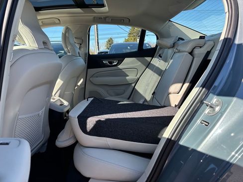 Used 2023 Volvo S60 B5 Plus w/ Climate Package image 20