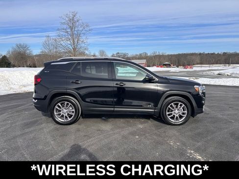 Used 2023 GMC Terrain SLT image 10