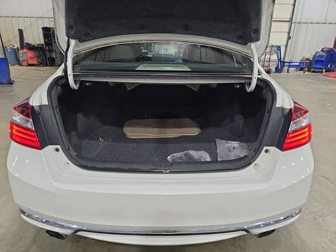 Used 2017 Honda Accord EX-L image 12