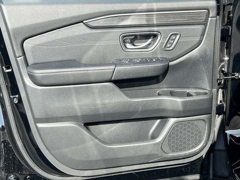 New 2026 Honda Pilot Touring image 16