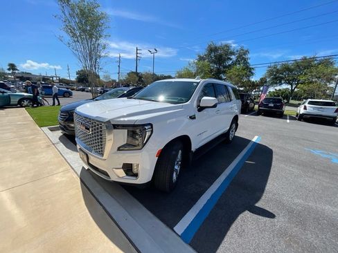 Used 2024 GMC Yukon Denali AWD/4WD image 1