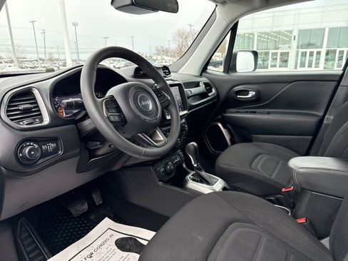 Used 2022 Jeep Renegade Latitude image 15