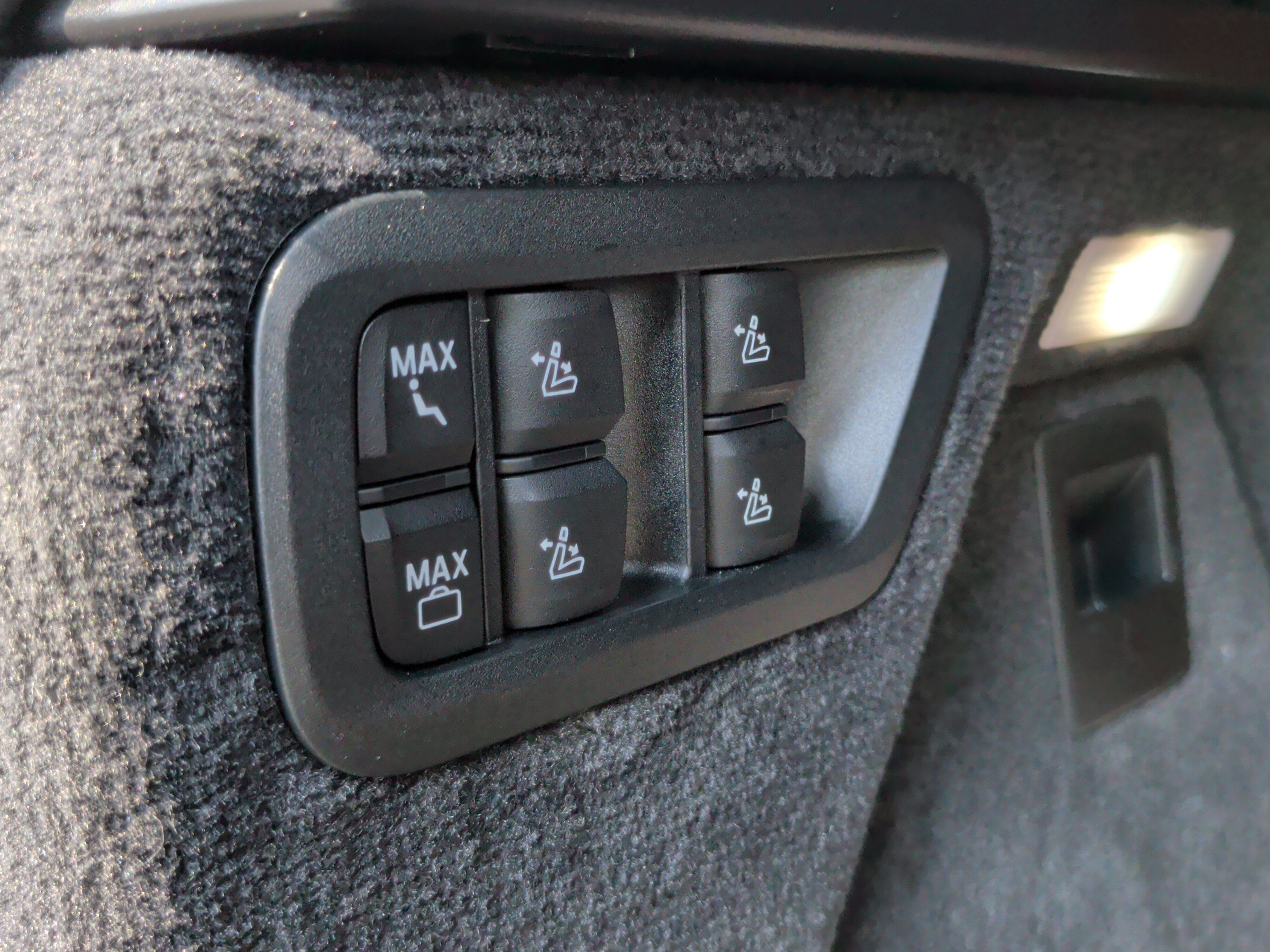 Certified 2024 BMW X7 M60i AWD/4WD image 45