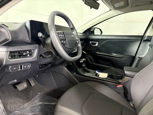New 2026 Kia K4 FWD image 22