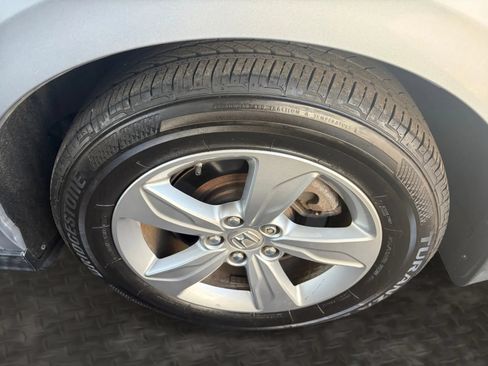 Used 2018 Honda Odyssey EX-L image 45
