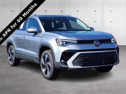 New 2025 Volkswagen Taos SE
