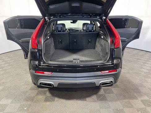 Used 2019 Cadillac XT4 Premium Luxury w/ Technology Package AWD/4WD image 9