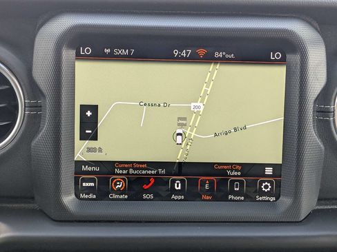 Used 2022 Jeep Gladiator Overland w/ Trailer Tow Package AWD/4WD image 23
