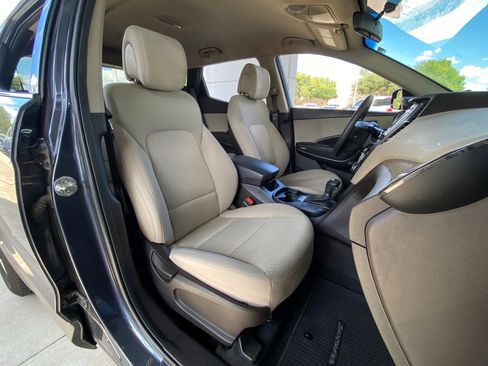 Used 2017 Hyundai Santa Fe Sport image 24